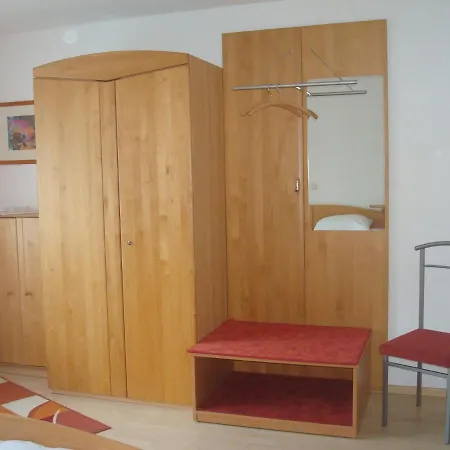 Appartement Glueckstein Grosseibstadt