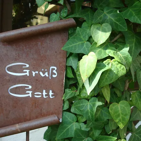 Glueckstein Appartement Grosseibstadt